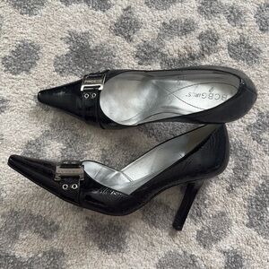 BCBG vintage pumps